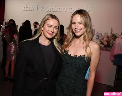Halston Sage [ halston-sage ] - feels tight today