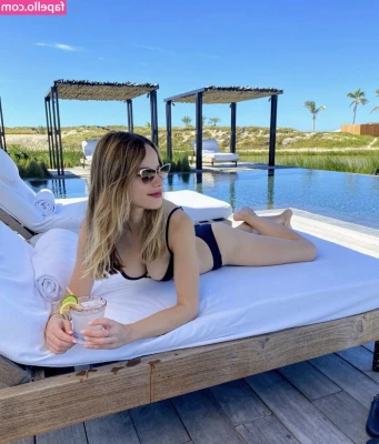 Halston Sage [ halston-sage ] - That s it  Last day of work before travel   Feels good to get these