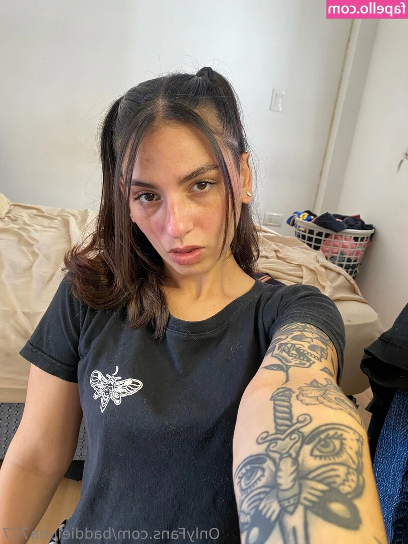 baddieluna777 - Wanna see my boobs 🥵🔥