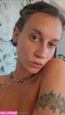 uanna05 - VIP CONTENT AND FREE SUB ONLY 3 DAYS 👉🏻 @emilyheartss