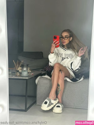 mia_foxybae [ mia-foxybae ] - Which panties are your favourite