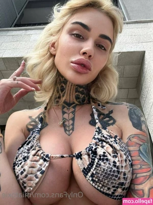 mia_foxybae [ mia-foxybae ] - Tell me what you want baby. I want to hear you talk dirty to me...