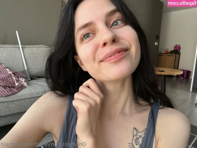 kissfrommermaid - let me show you some