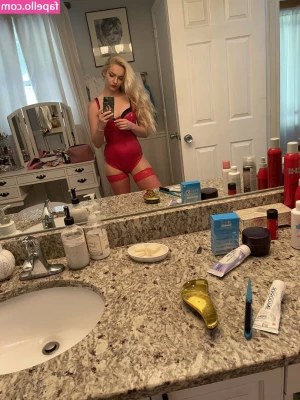 Mandy Marx [ mandy-marx ] - Last footjob of 2022        Many more to come in 2023