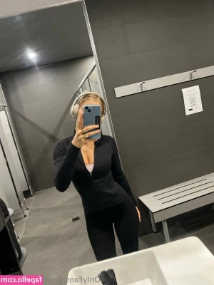 littlelolafox - I always get so horny when I shave my body