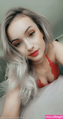 hellohaileyy - I m  list and you