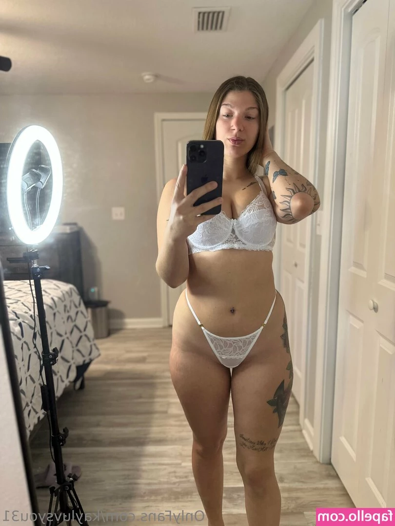 kayluvsyou31 - my big ass awaits your spanking after the shower baby