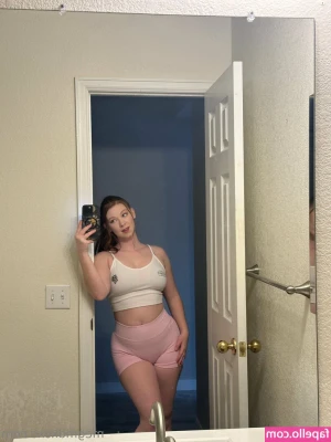 Megan DeLuca [ megan-deluca-54 ] - Besides nudity what would you like to see me post? You can comment or