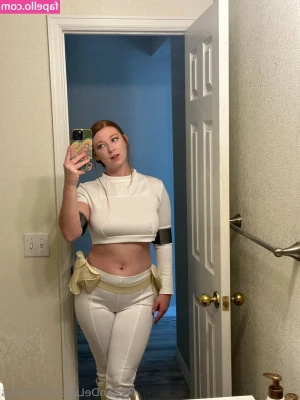 Megan DeLuca [ megan-deluca-54 ] - Hanging and dangling 🙃