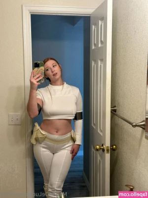 Megan DeLuca [ megan-deluca-54 ] - Hello there, I wanna suck something today is your dick available?