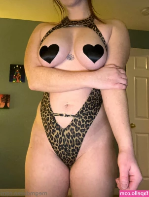 Megan DeLuca [ megan-deluca-54 ] - Sunday morning Vibes