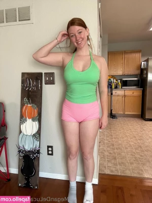 Megan DeLuca [ megan-deluca-54 ] - Well it s a transition period so excited to shoot content in an all