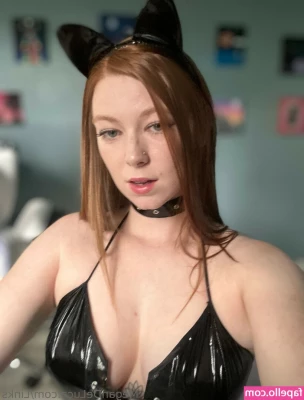 Megan DeLuca [ megan-deluca-54 ] - Frieren bts photoshoot - part 4 <3