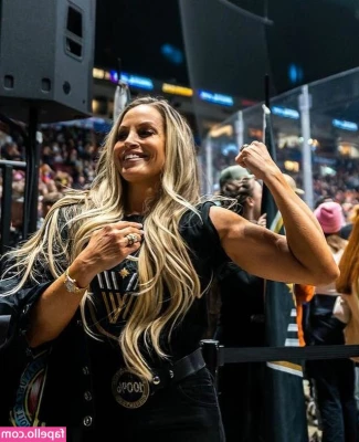 Trish Stratus [ trish-stratus ] - Im gonna swallow everything for you daddy