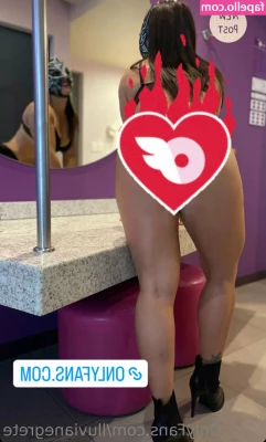 lluvianegrete - Love being nude