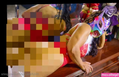 lluvianegrete - 20 bundle available  Spreading my legs and pulling my panties up to