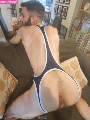 uncuthugeguy - I'll spank you. Spank me harder 🥵