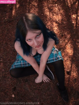 vikidevilsoul - Gosick CAP 4