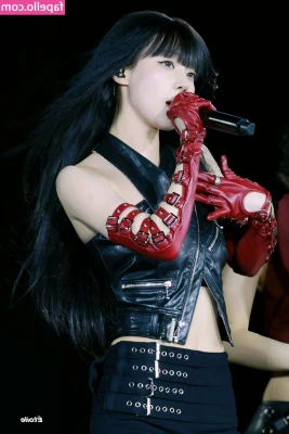 Winter æspa [ winter-aespa ] - Like my juicy humongous 🍑?