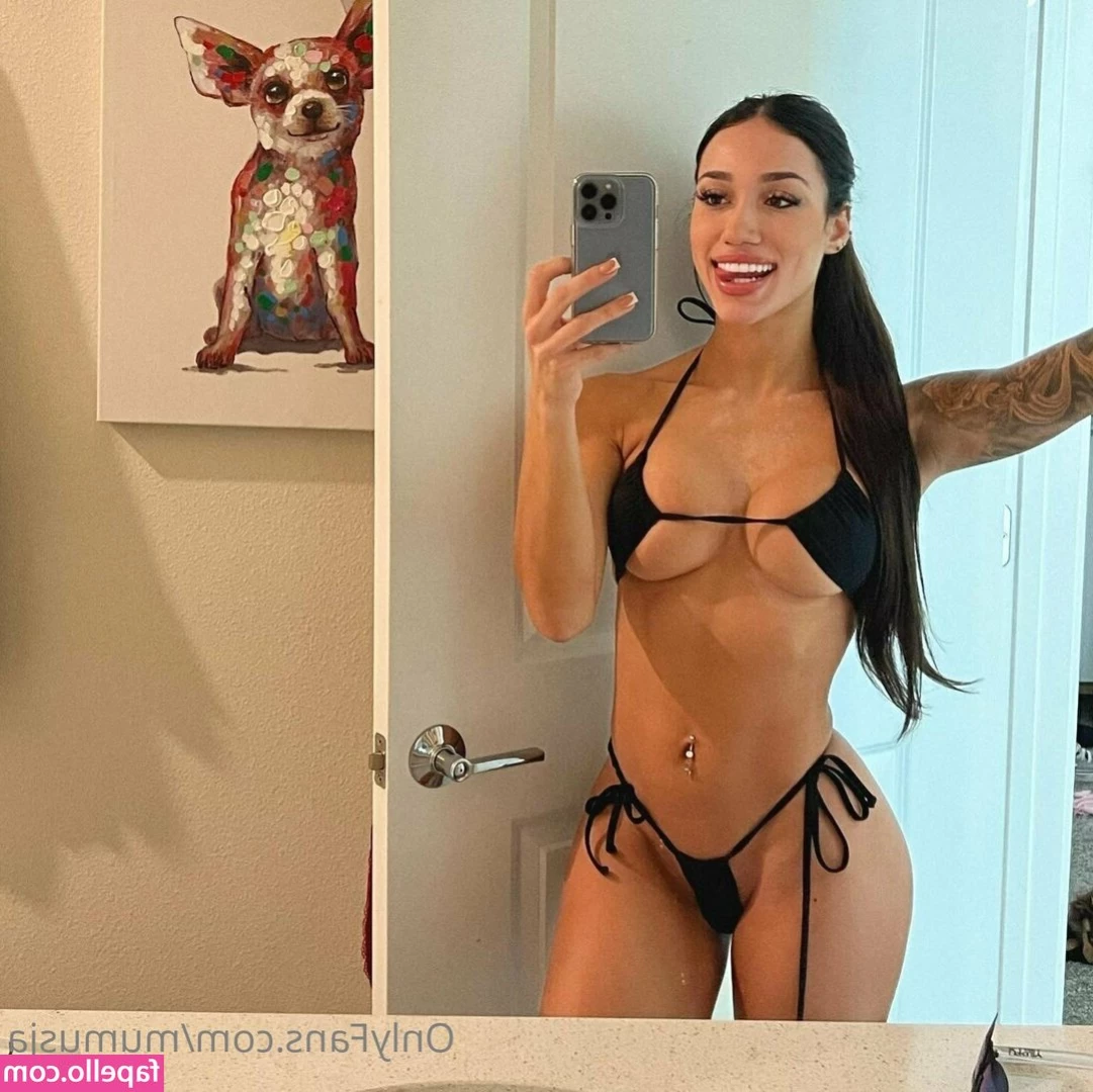 momosja - Rise and shine babes! ☀️Hope you’re enjoying my new huge tits