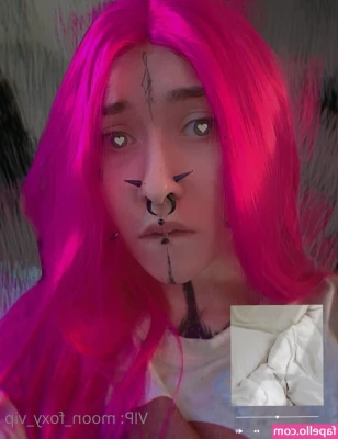 moon_foxy [ moon-foxy ] - dwarfing is my favorite hobby   3 min of me making fun of your height