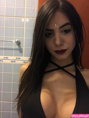 Tawna - Am I your pretty face babe