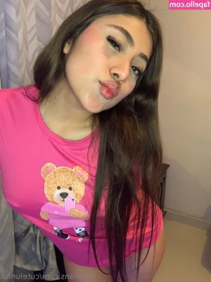 cutelunita - Had some requests to see me wearing jeans.