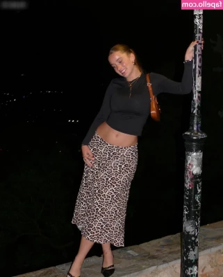 Lauramjj_ [ lauramjj ] - How do these make you feel? Sending the spicy ones and a clip to your