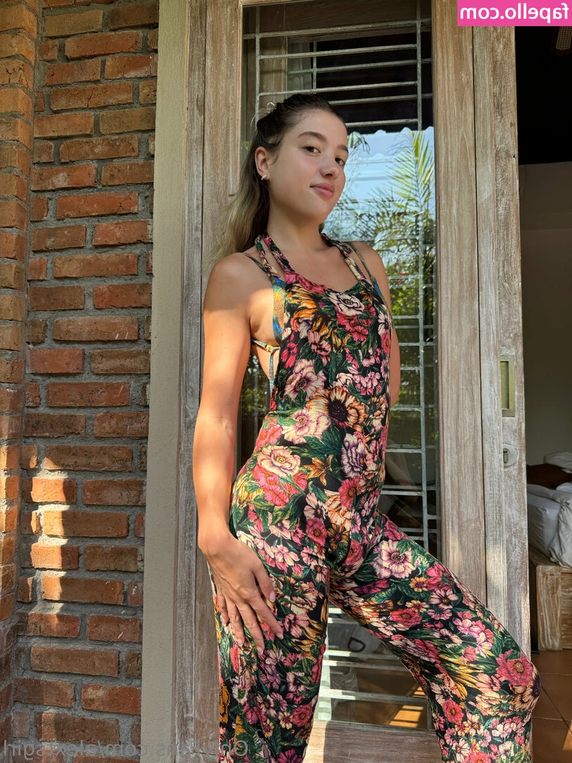 alextsgirl - Trick or Treat