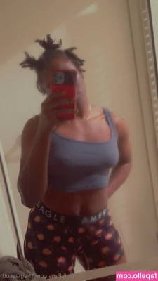 thegiascott - My little peach looks like a plum in this purple