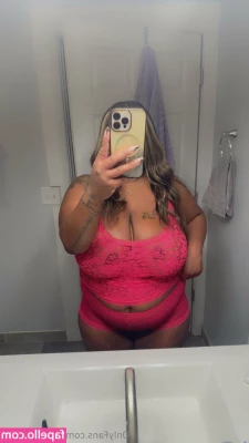 domdesire25 - Get your $1 tit pics while it’s still Titty Tuesday😜