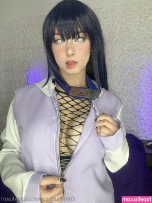 cosplaykaori - this kitty is craving for something thicccc...will u wreck my