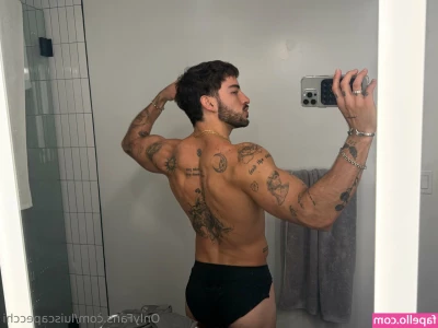 luiscapecchi [ luiscapecchi-2 ] - I was so horny tonight  Made myself squirt  that vid is coming  than