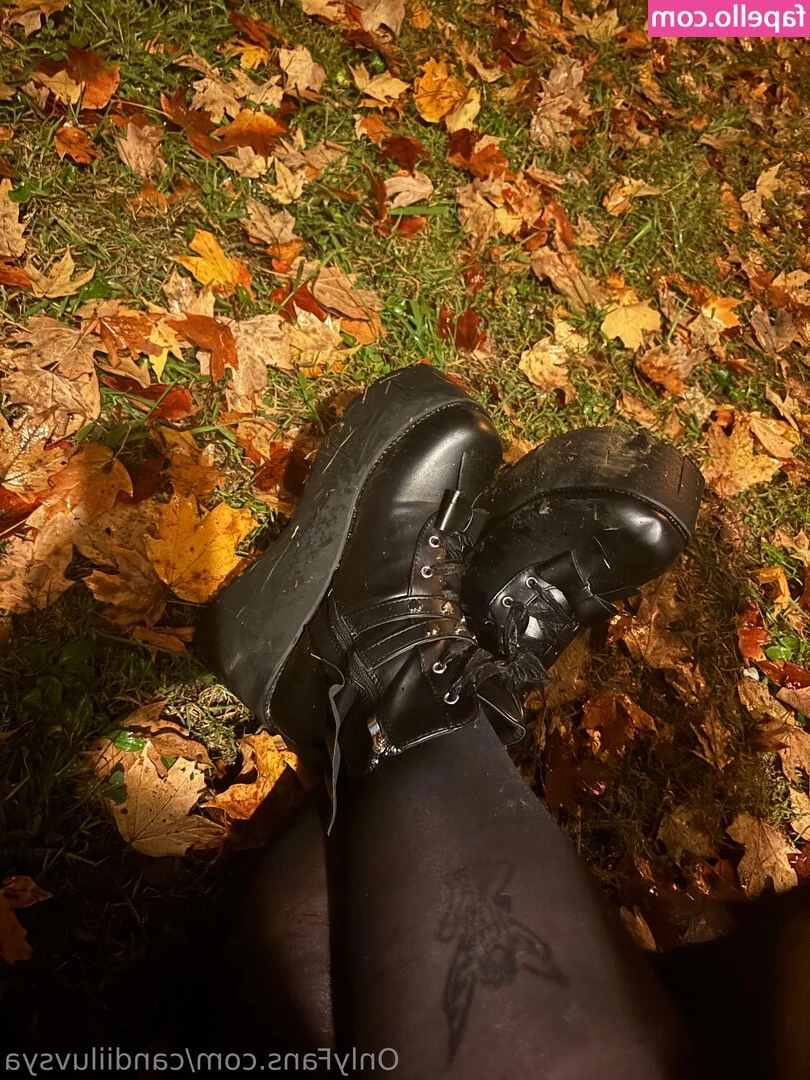 candiiluvsya - Hope you're extra horny today :)