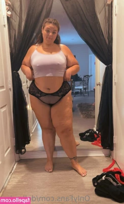della_day [ della-day ] - Sexy dripping   wet kitty      onlyfans  model  sexy  love  lingerie 