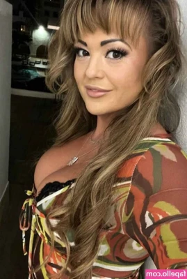 Danielle Nicholls [ danielle-nicholls ] - I've been getting impersonated quite a bit on insta and other sites :
