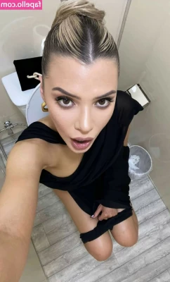 Alissa Violet [ alissa-violet ] - who wants me to be their little slut?