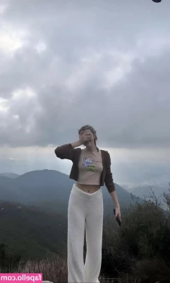 Alissa Violet [ alissa-violet ] - Finally trimmed down the forest around the boys