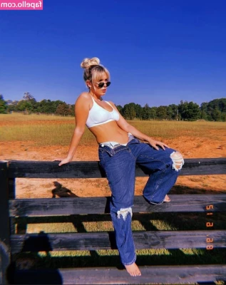Alissa Violet [ alissa-violet ] - Como os gusta más