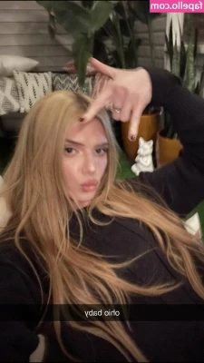Alissa Violet [ alissa-violet ] - Stop what your doing and goon to me 😈💦