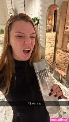 Alissa Violet [ alissa-violet ] - Imagine that!  Só imagina!
