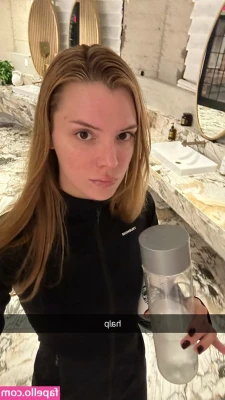Alissa Violet [ alissa-violet ] - Boy boy footage comjng