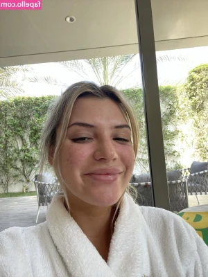 Alissa Violet [ alissa-violet ] - Sneak peak of the white pedi. I’m back home from vacation now but