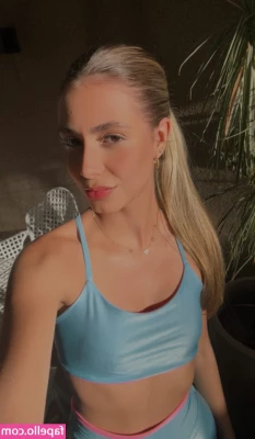 Julia Castrom [ julia-castrom ] - Can we fuck on the first date   New cumshot w dirty talk video going