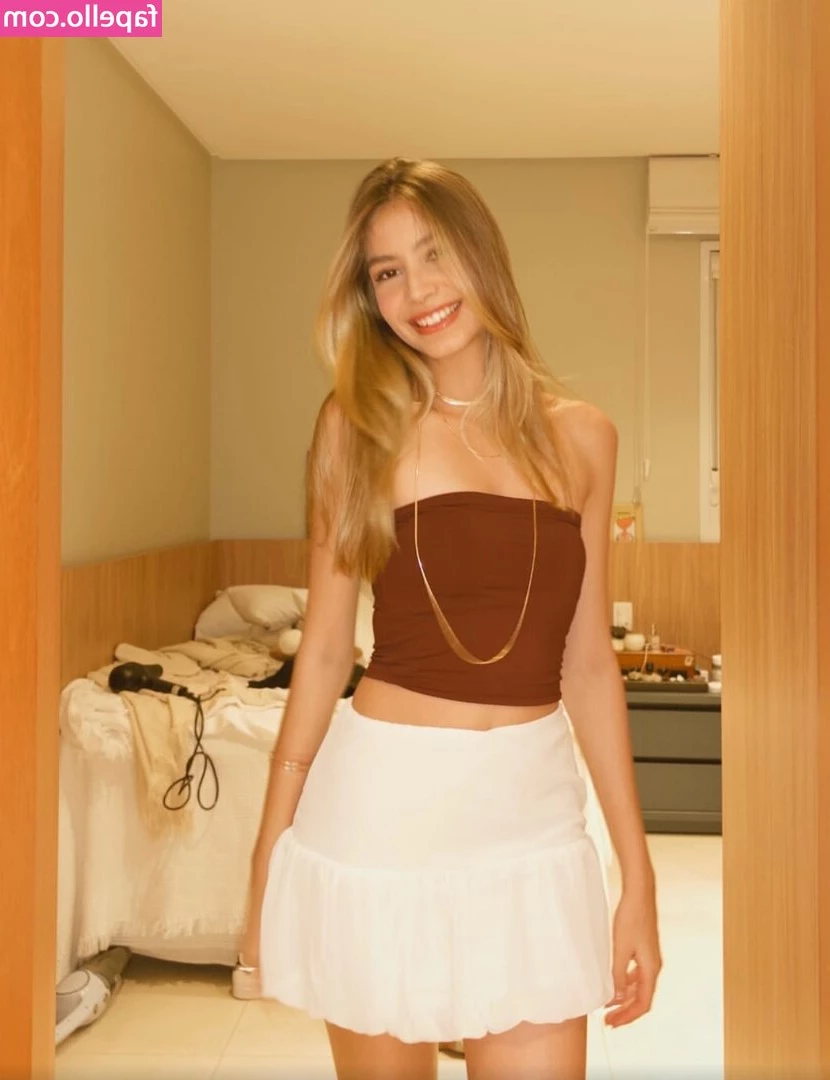 Julia Castrom [ julia-castrom ] - Wanting my Mr to come eat this juicy pussy