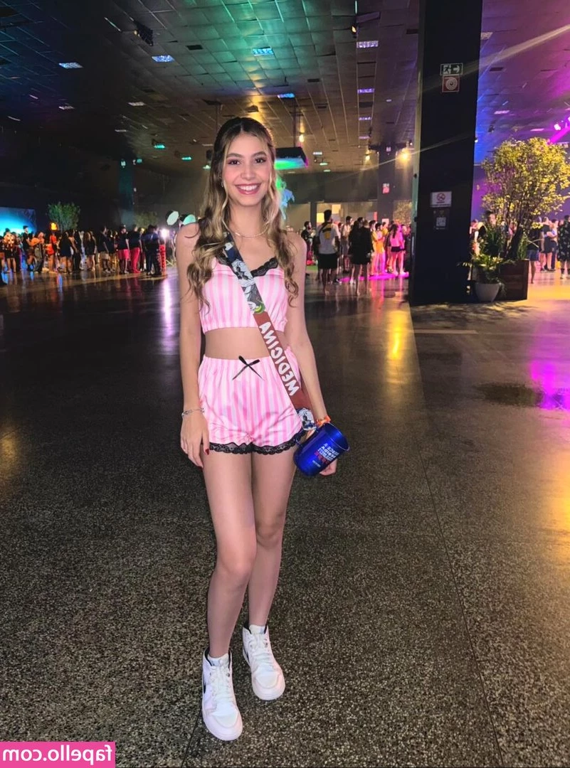 Julia Castrom [ julia-castrom ] - Ready for you to take over and fuck me