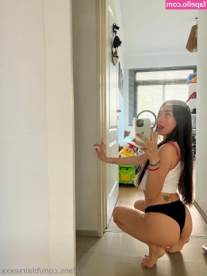 blairsexxx - Do I look cute ? Hehe. Check your inbox 😳