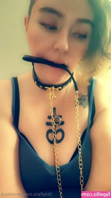 darnisha.e [ darnisha-e ] - Going live at 10pm tonight with 2 of my friendsâ ï  Requests and
