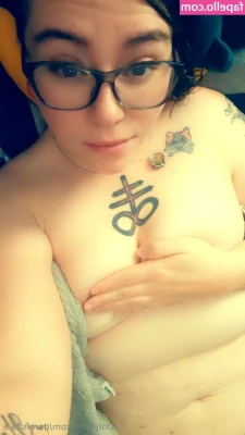 darnisha.e [ darnisha-e ] - I bet you d love to see more