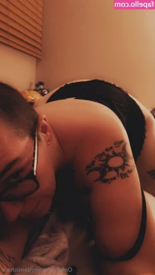 darnisha.e [ darnisha-e ] - slutty bimbo barbie is ready for some summer fun